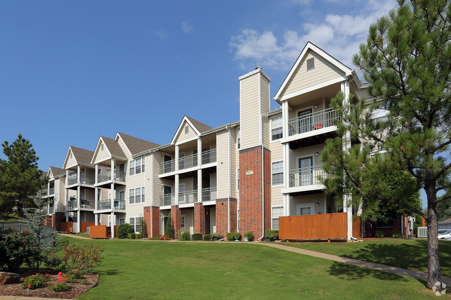 Primary Photo - Pinehurst Apartment Homes