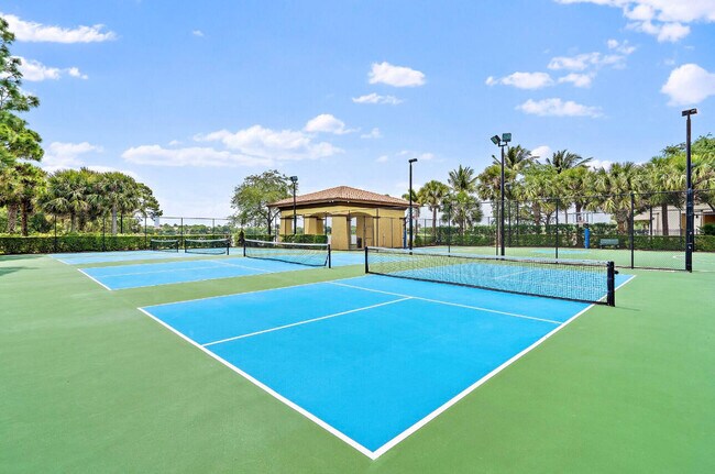 Building Photo - 113 Evergrene Pkwy