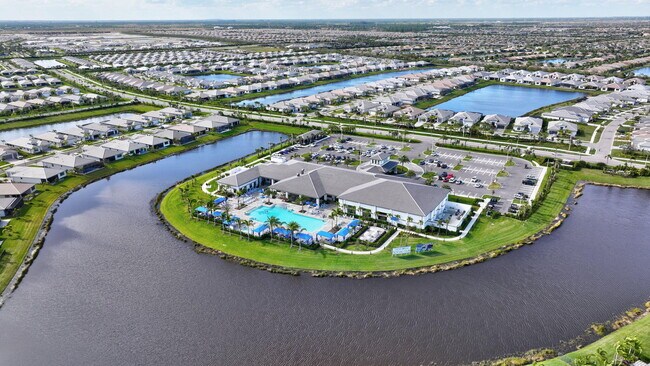 Building Photo - 12719 SW Blue Mangrove Pkwy