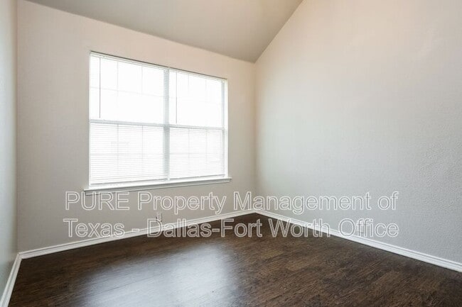 Building Photo - 1205 Mule Deer Dr