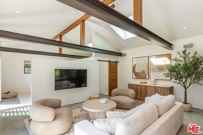 Building Photo - 28036 Sea Ln Dr