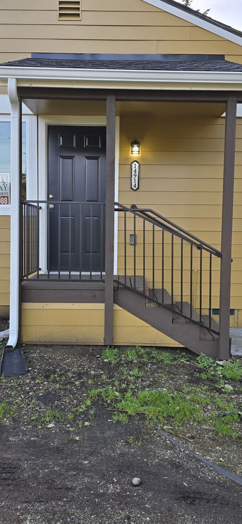 Building Photo - 14914 Woodbrook Dr SW