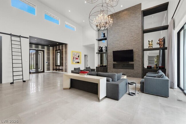 Building Photo - 20 Pebble Hills Ct