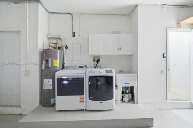 Building Photo - 1049 Thistle Creek Ct