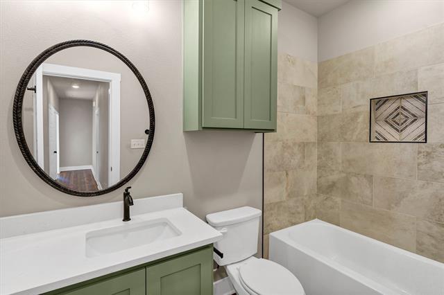 Building Photo - 805 Branding Iron Trail