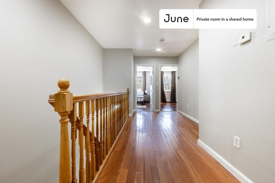 Building Photo - Room in Shared 4 bed/3 bath home