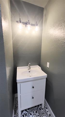 Building Photo - 3319 Kellie St