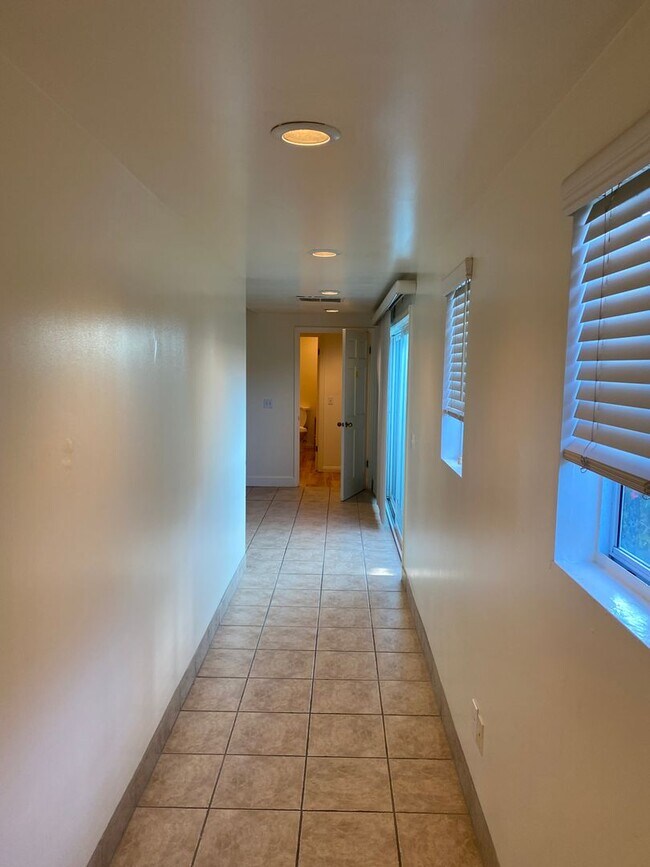 Building Photo - 6557 Del Playa Dr