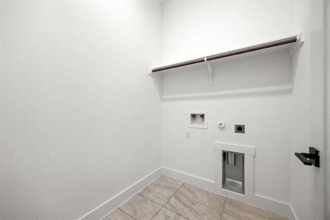 Building Photo - 5312 Bruno St