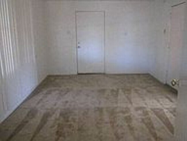 Building Photo - Charming 4-Bedroom Home in Hudson Park – L...