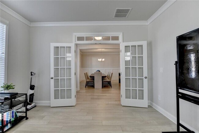 Building Photo - 1561 Branthaven Ln