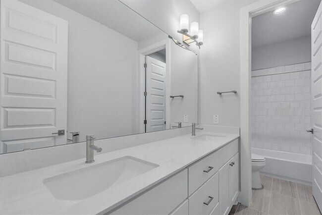 Building Photo - 4213 Elevator Dr