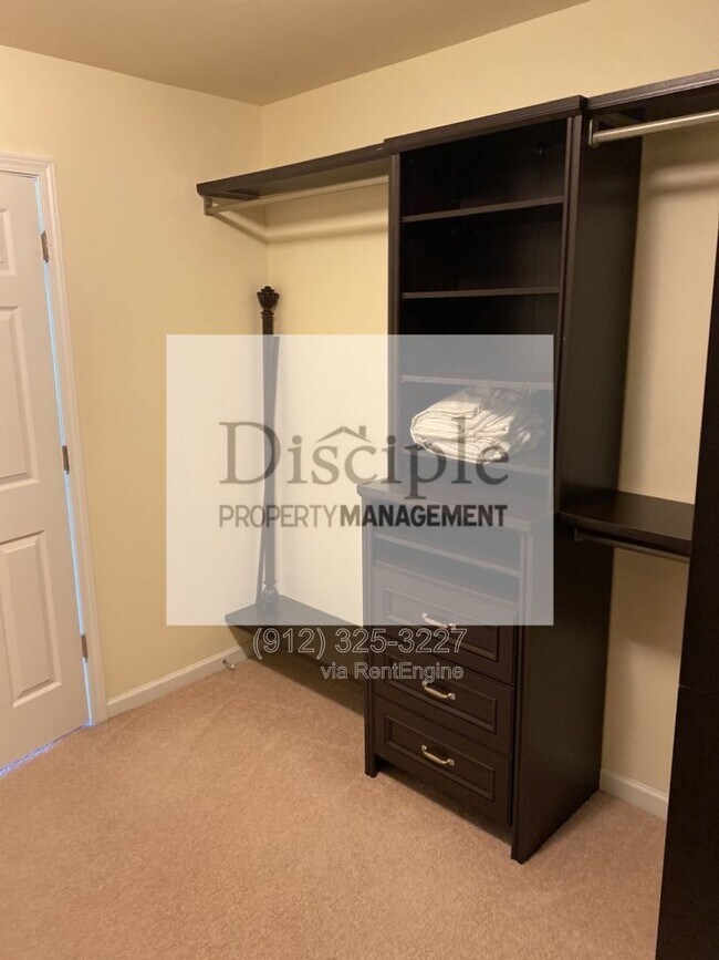 Building Photo - 169 Regency Cir