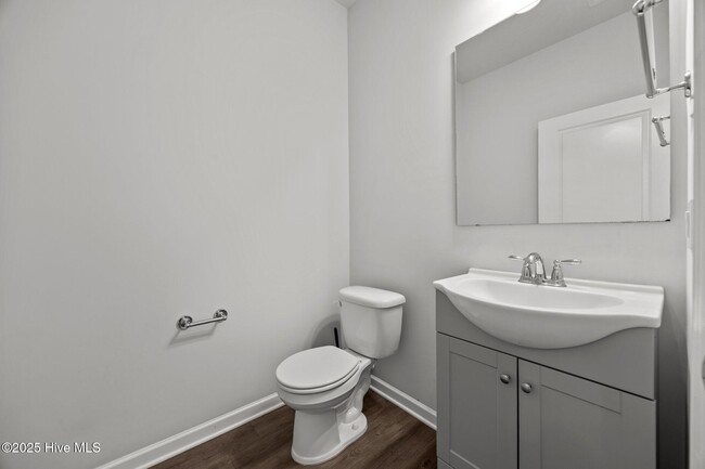 Building Photo - 115 Tralee Pl