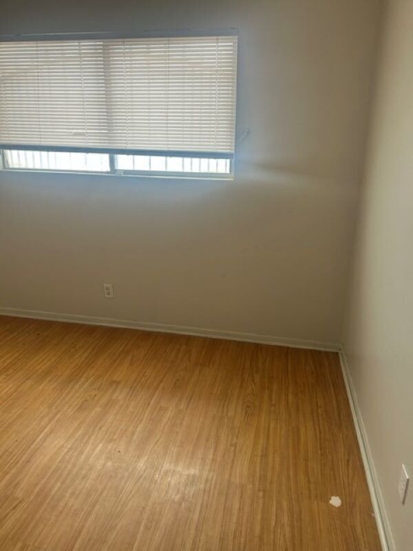 Building Photo - 705 Morgan Ave