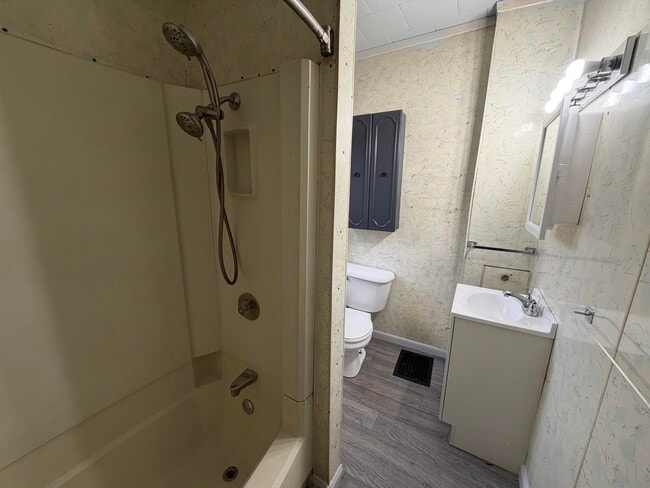 Building Photo - 1002 Williams-W