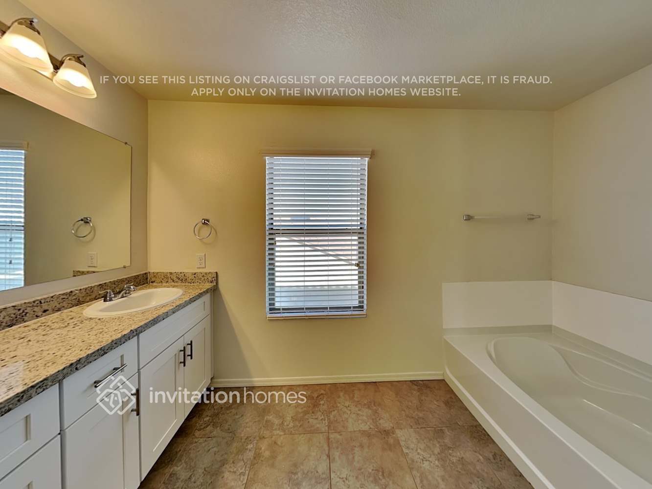Building Photo - 207 E Valley View Dr