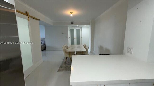 Building Photo - 2333 Brickell Ave