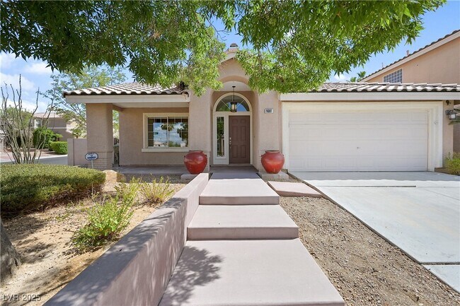 Primary Photo - 9001 Crimson Clover Way