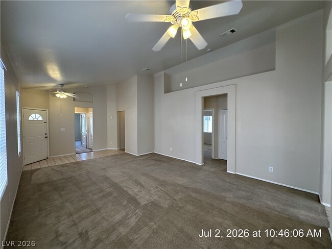 Building Photo - 122 McLaren St