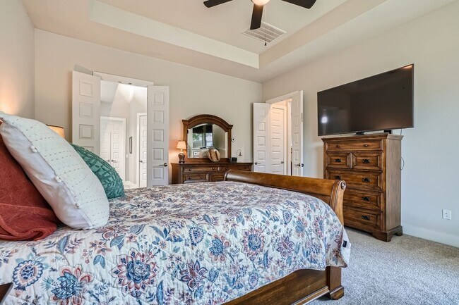 Building Photo - 13224 N Salmon River Cir