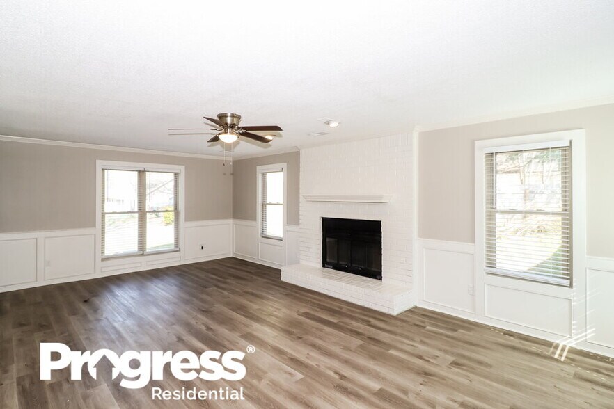 Building Photo - 1040 Trappers Cove