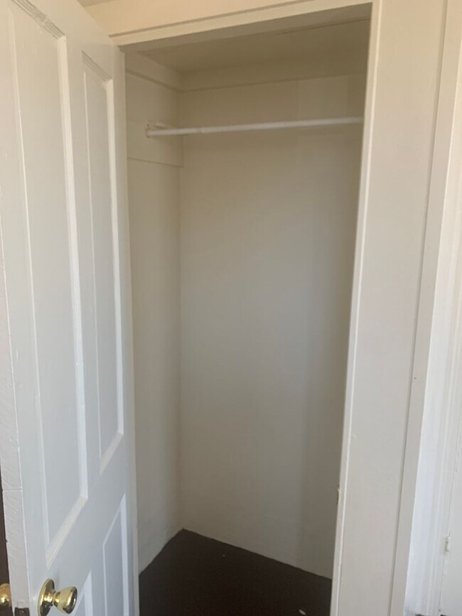 Building Photo - 1st Floor West End York City