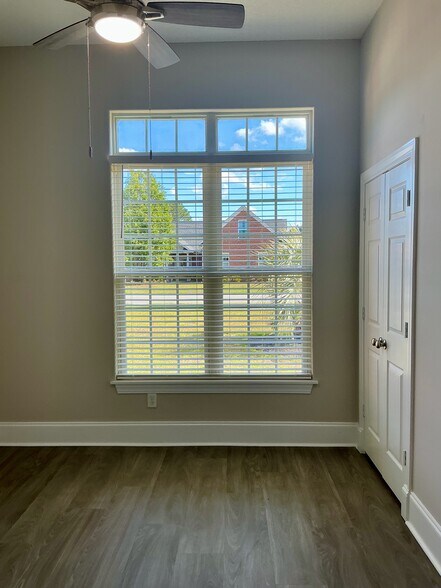 Bedroom - 546 Stonemason Dr