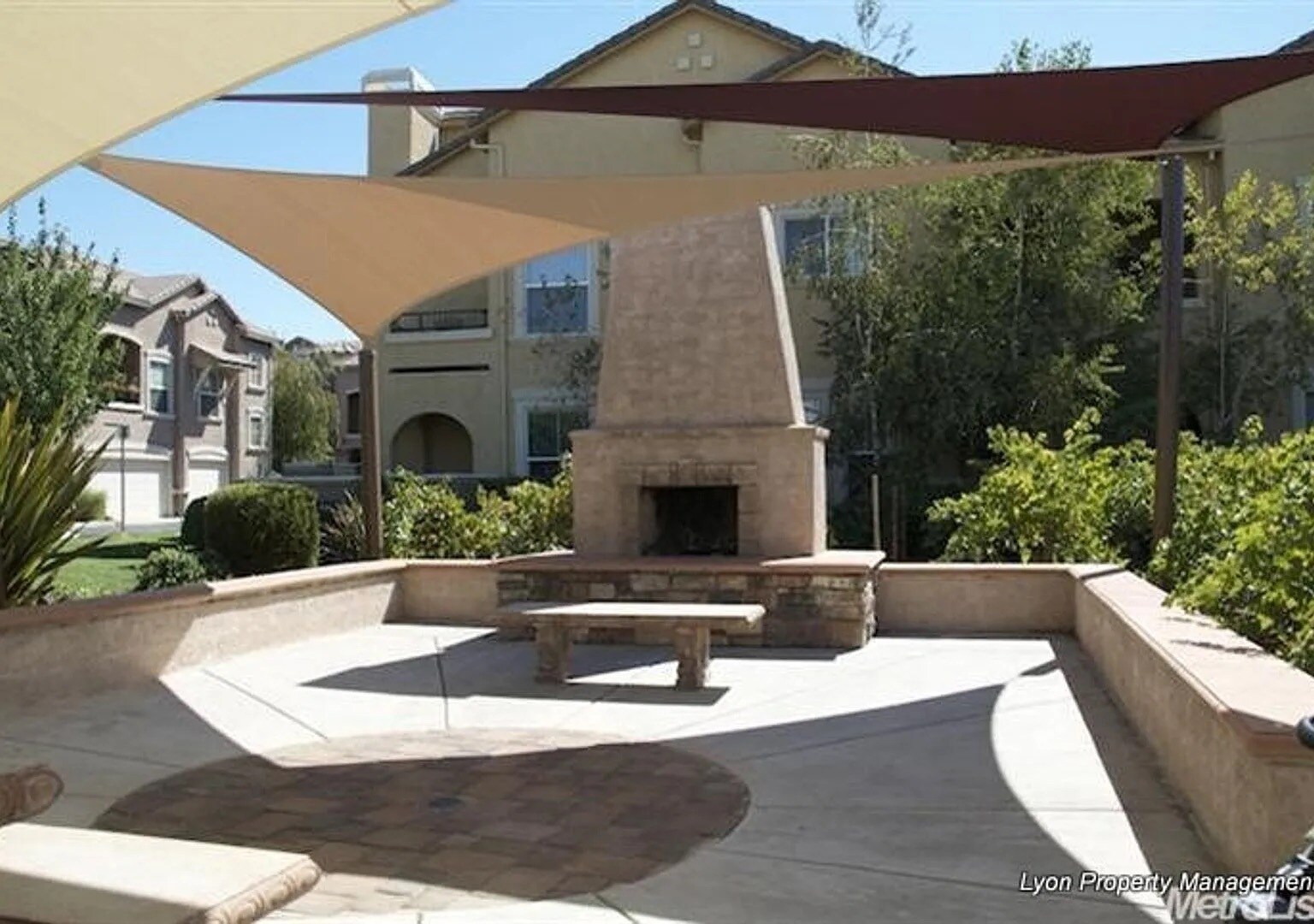 Building Photo - 5350 Dunlay Dr