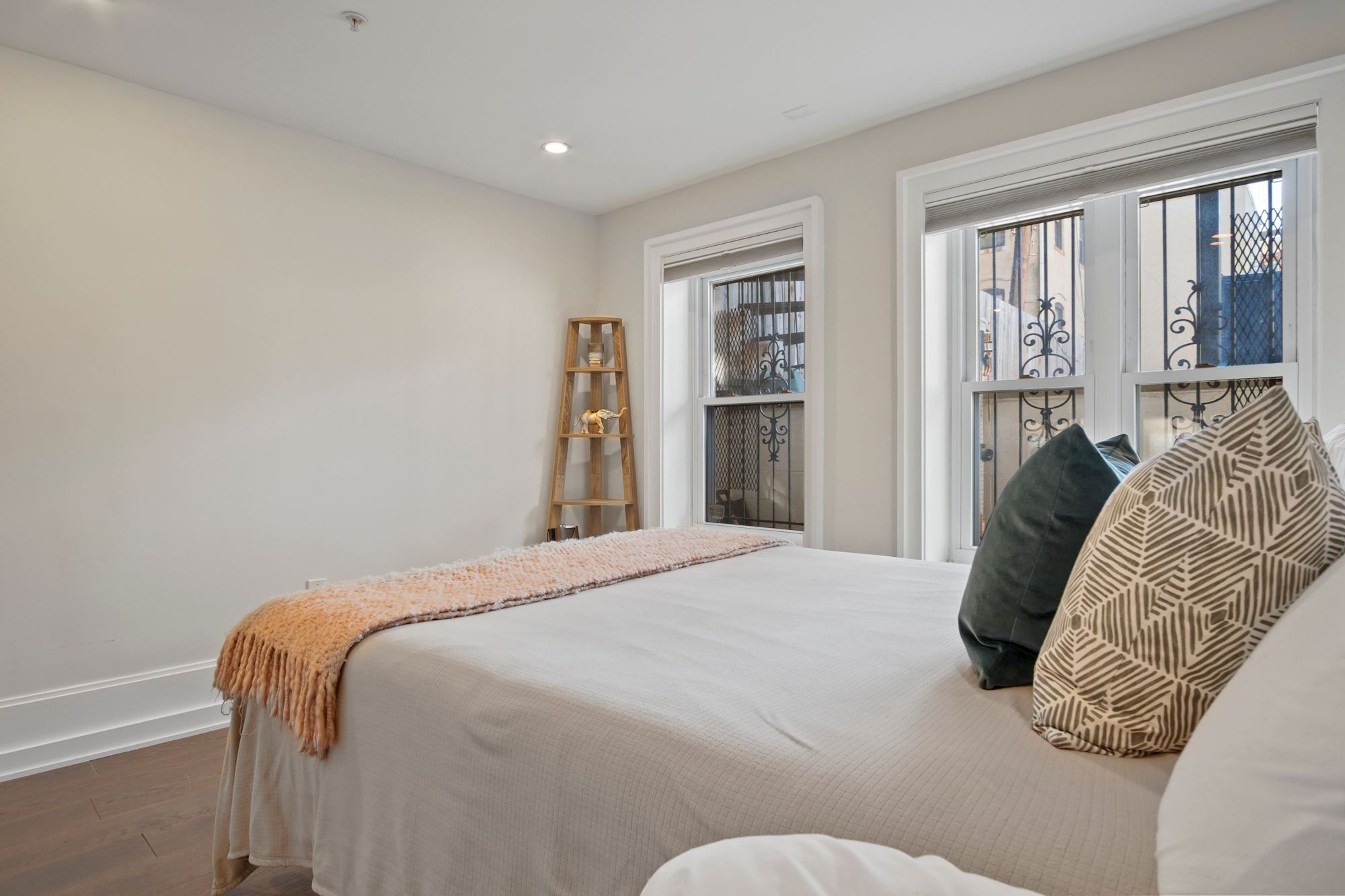 Building Photo - 1506 Q St NW