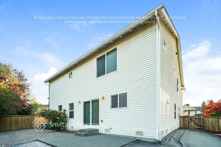 Building Photo - 20346 Springbrook Rd SE