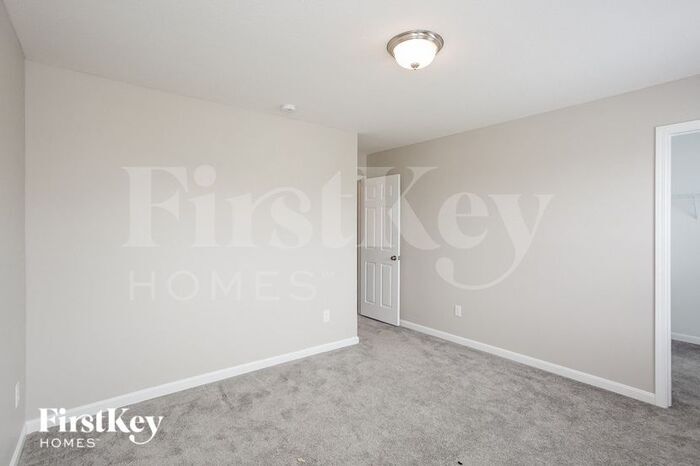 Building Photo - 671 Springdale Ln