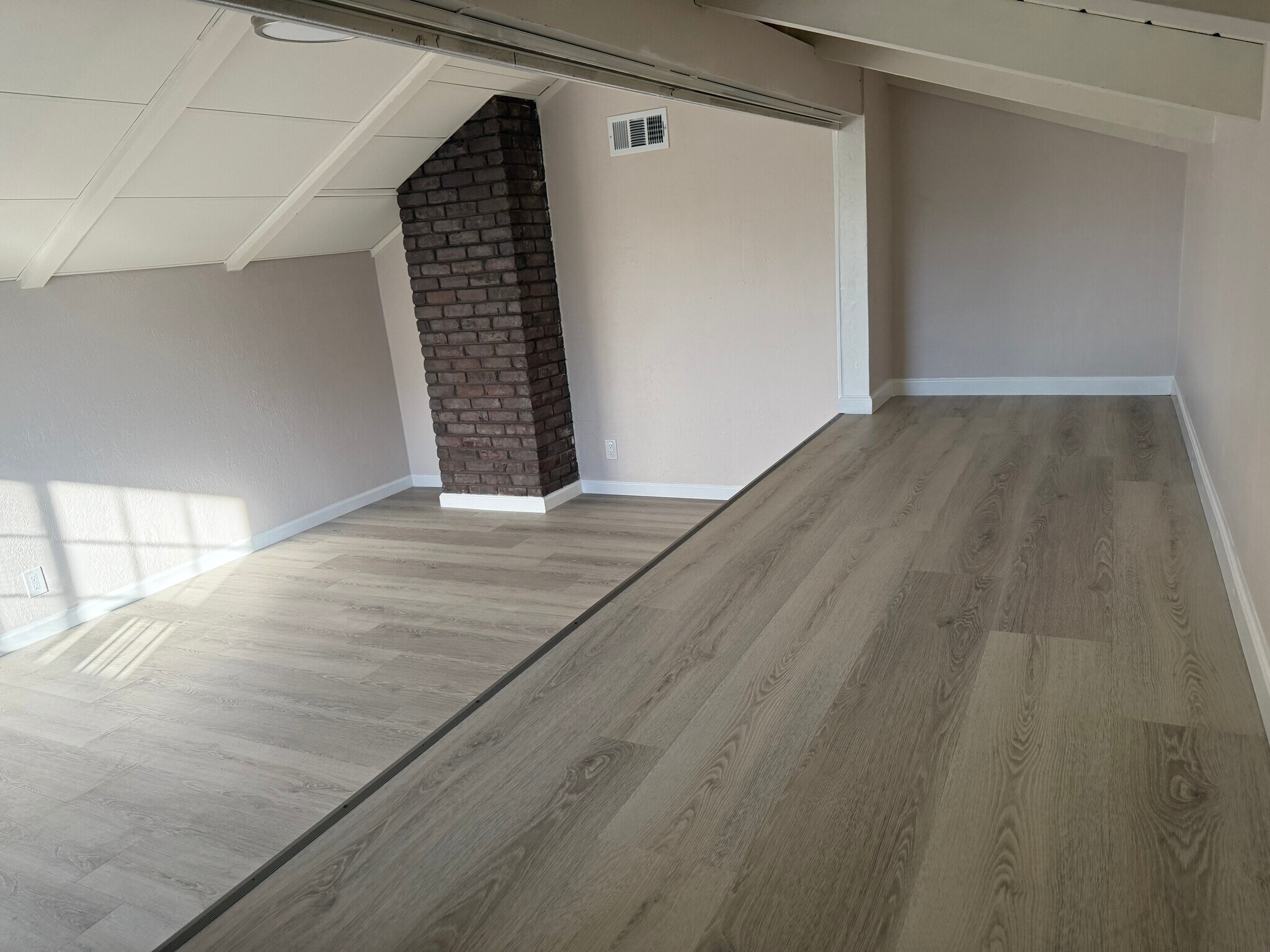 Building Photo - 5021 J Pky