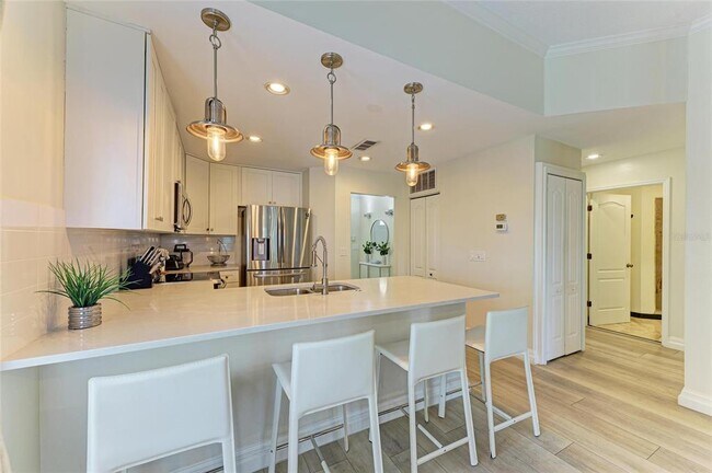 Building Photo - 3605 54th Dr W