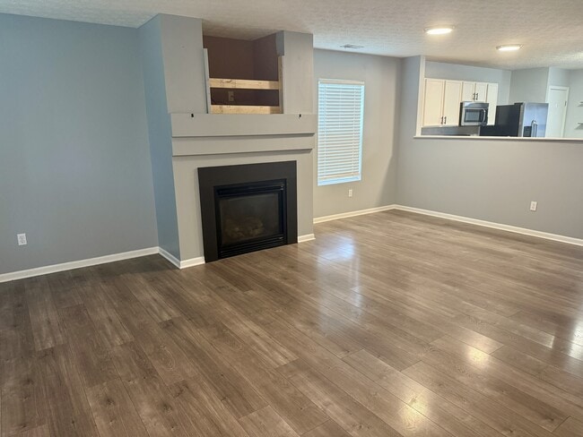 Building Photo - 4681 Grandover Dr