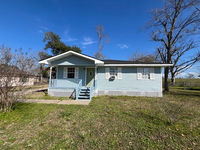 Primary Photo - 3 Bedroom 1 Bathroom House