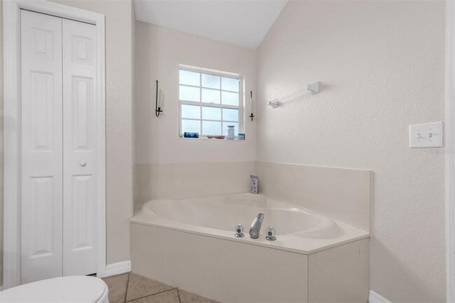 Building Photo - 1278 N Fairway Dr