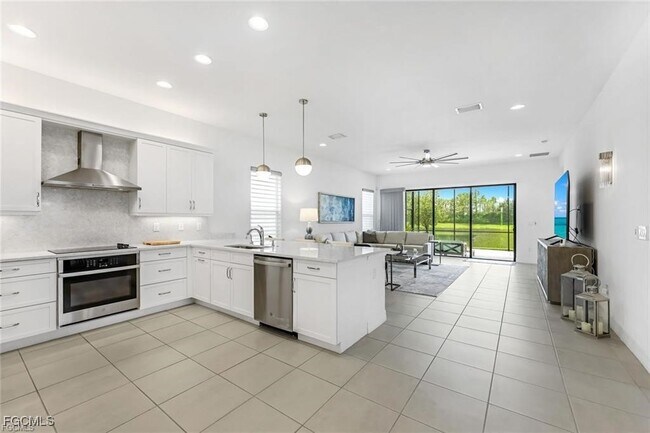 Building Photo - 11502 Meadowrun Cir