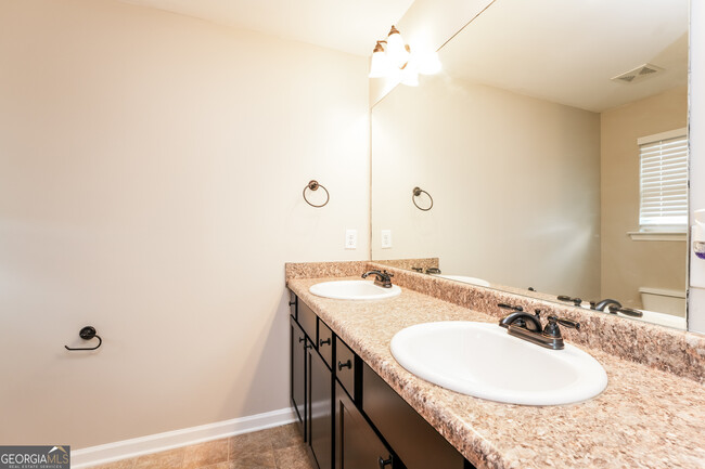 Building Photo - 514 Kirkland Dr