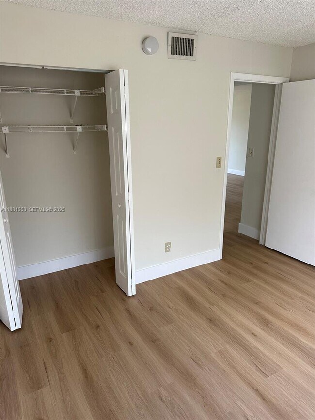 Building Photo - 130 NW 60th Ave