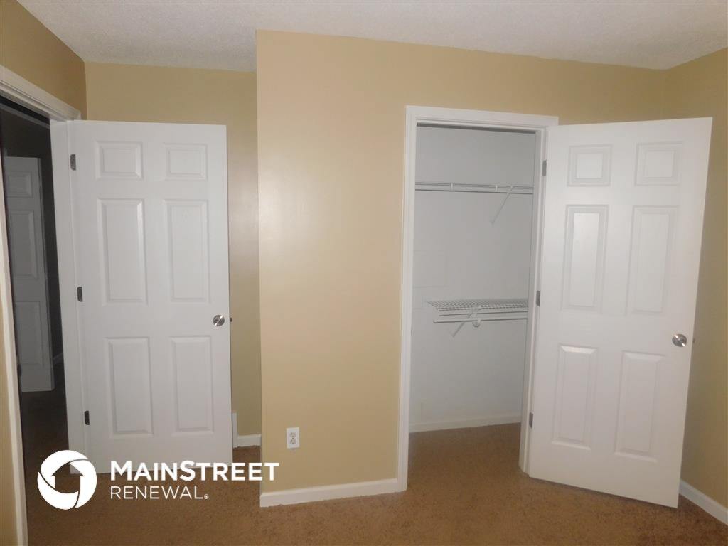 Building Photo - 9254 Tamhaven Dr