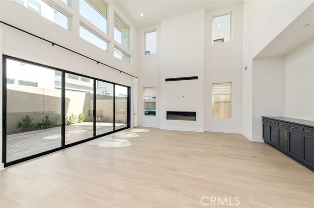 Building Photo - 228 Stage