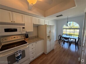 Building Photo - 212 Deerwood Cir