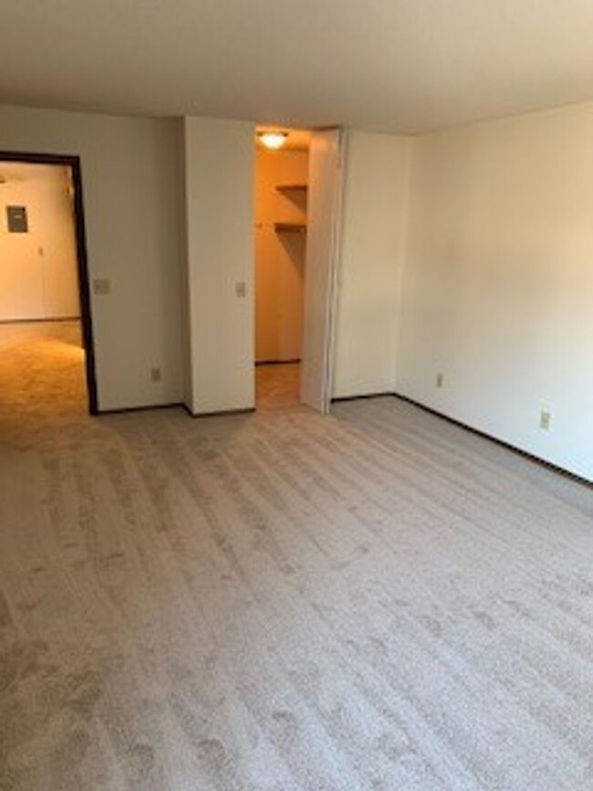 Interior Photo - Xerxes Manor Apartments