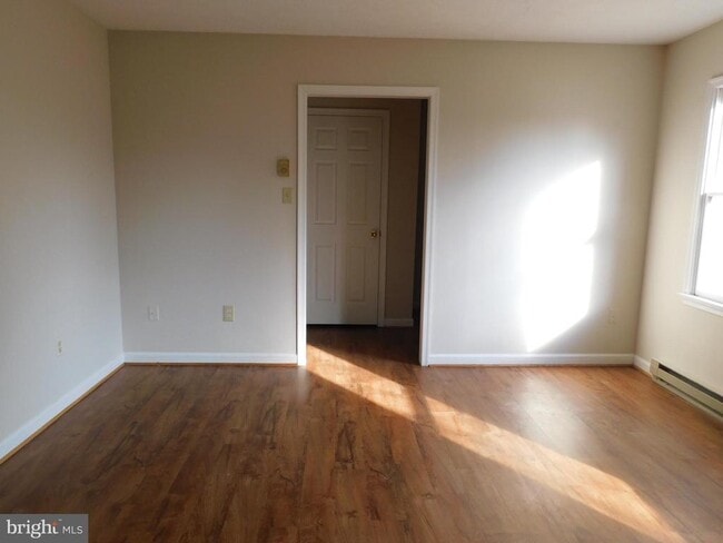 Building Photo - 106 Astoria Ct