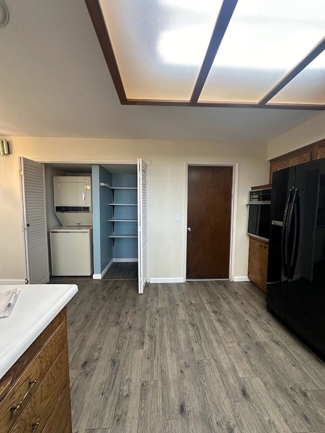 Building Photo - A place to Call Home in Westwood Manor!