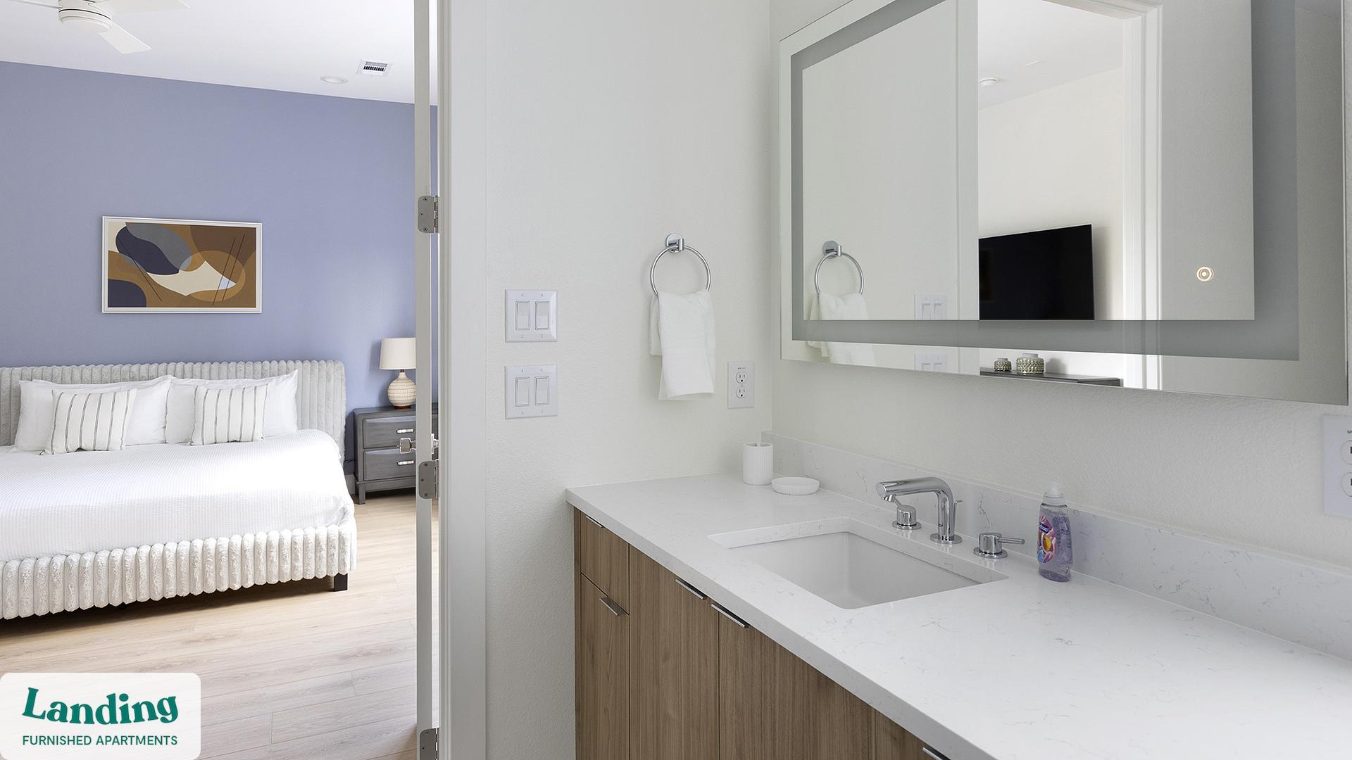 Building Photo - 2206 Arroyo Ave