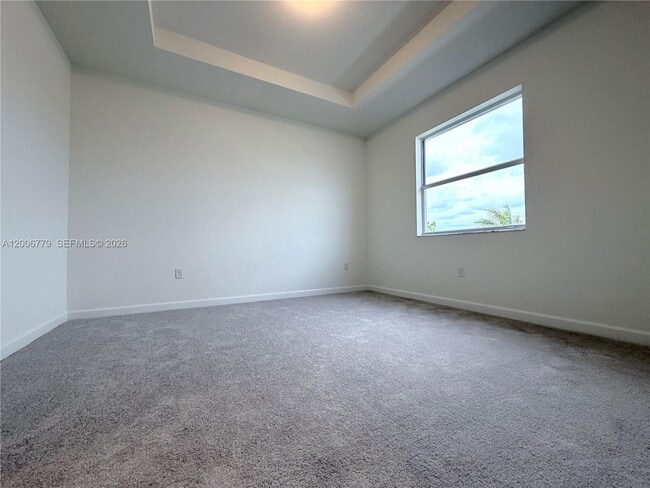 Building Photo - 2537 SE 27th Ct