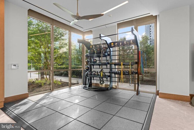 Building Photo - 7887 Jones Branch Dr