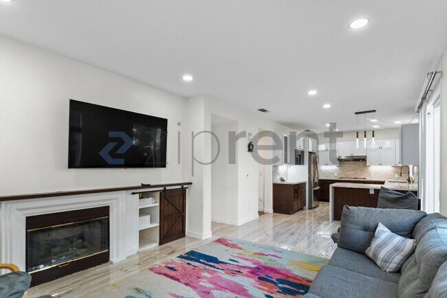 Building Photo - 2960 Stallion Way